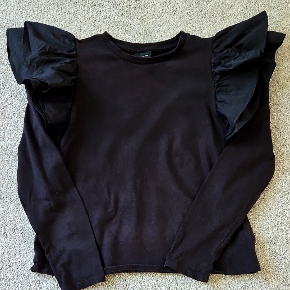 Who What Wear Black Ruffle Sleeve Top